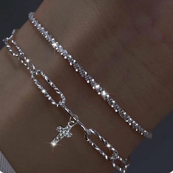 Jewelry - Cross 2 Piece .925 Sterling Silver Paperclip Chain Style Layered Bracelet Set